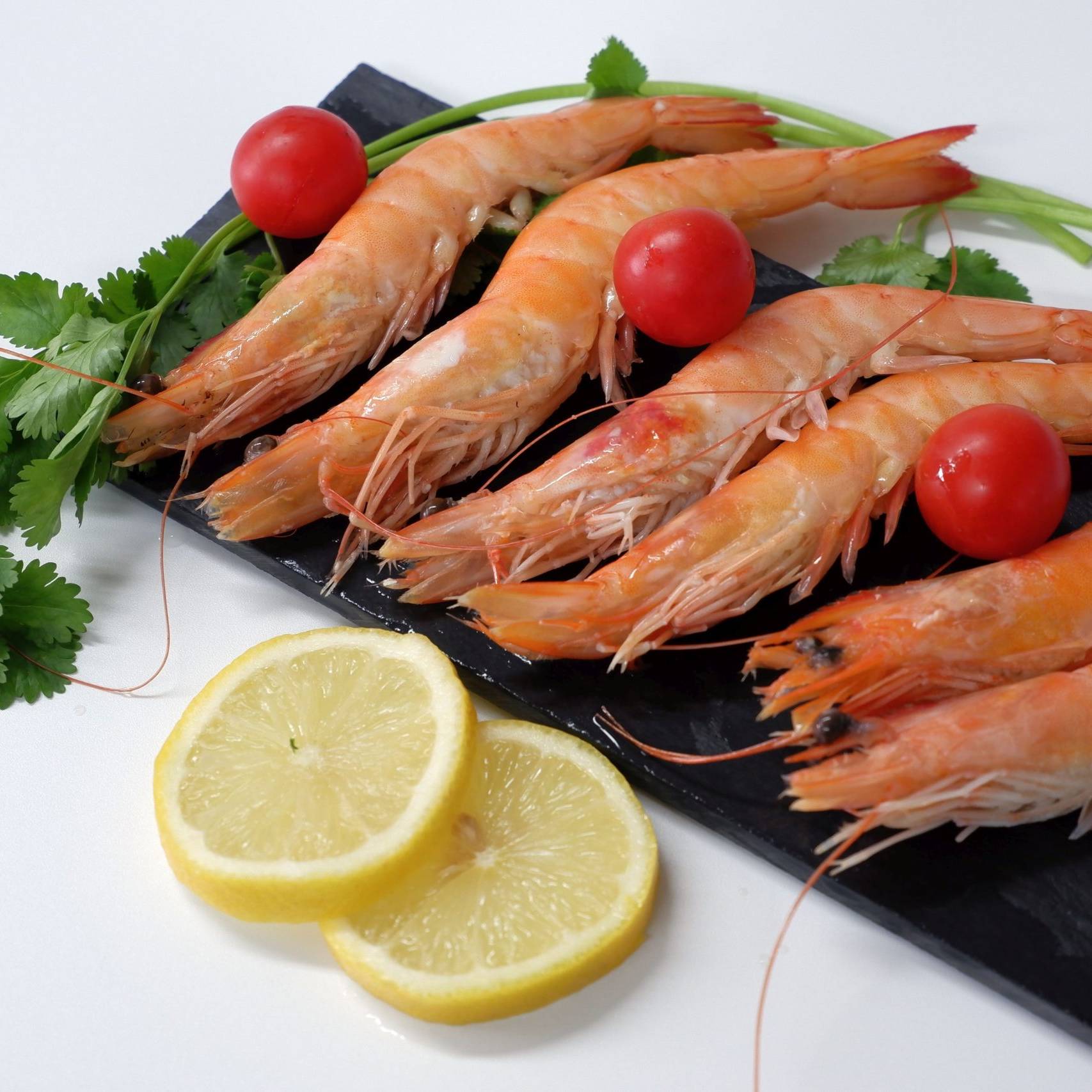 Langostino Blanco Cocido Ultracongelado. 10/20 Piezas/Kilo. Estuche 700  gramos. Origen Océano Pacífico – Pescados y Mariscos al Ataque